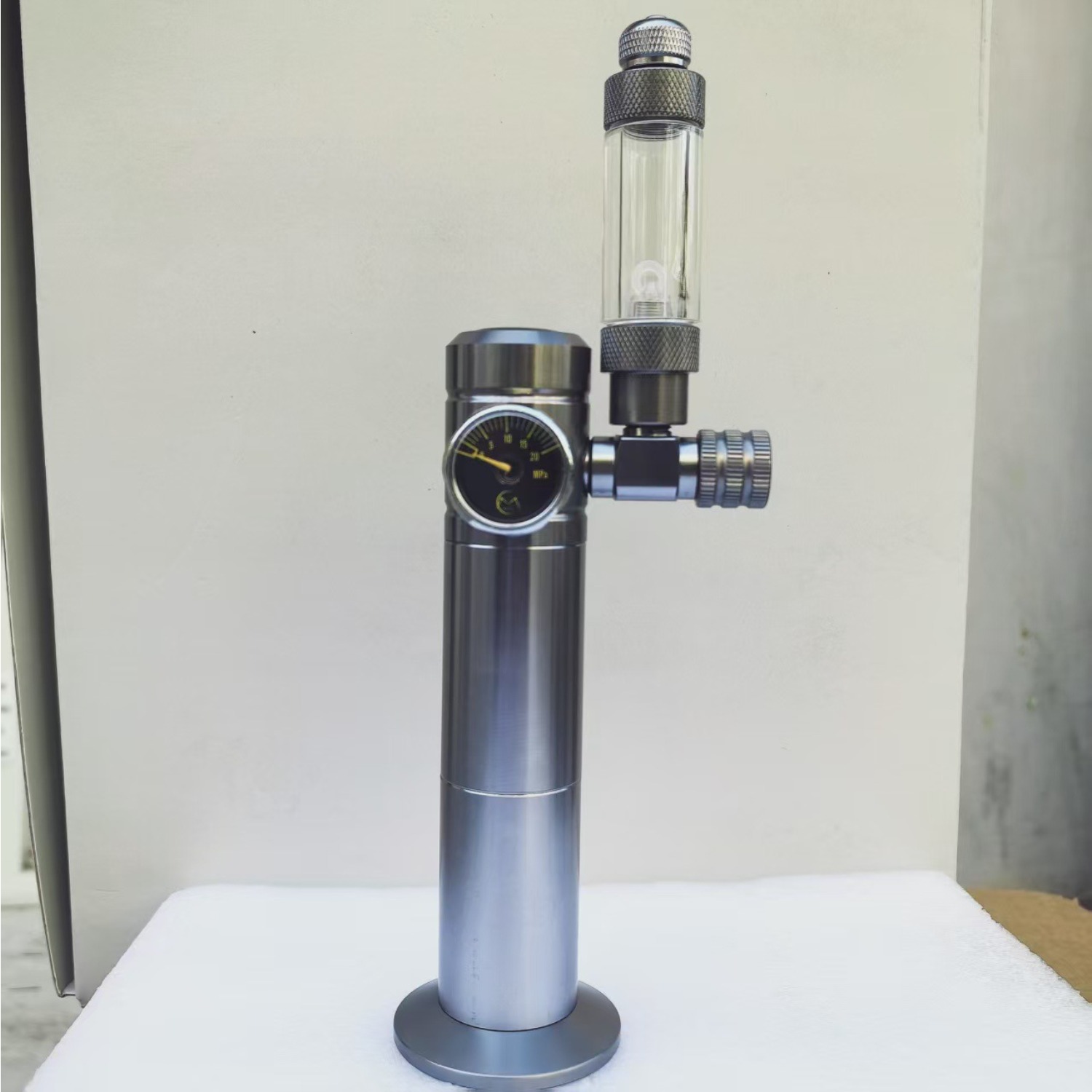 Mini Disposable CO2 Regulator, - مراجعة Planted Aquarium Co2 System وسعره